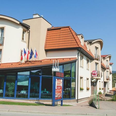Penzion Fontana Bešeňová 외부 사진